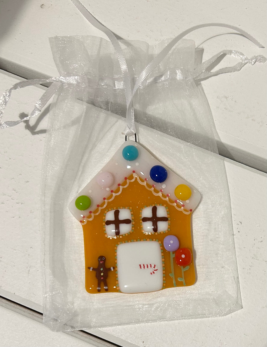 Handmade Glass Gingerbread House – Mackenzies Farm Shop